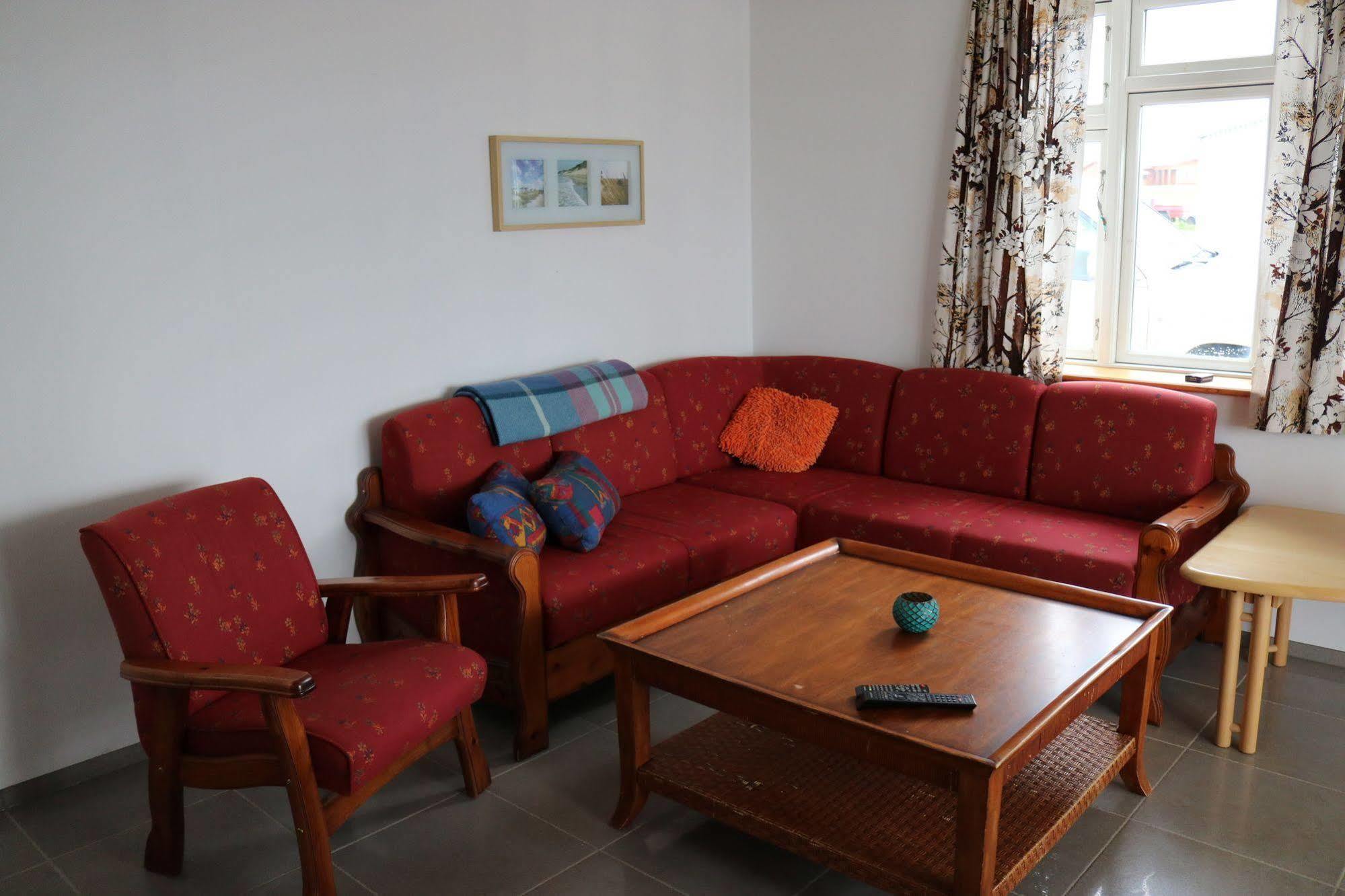 Guesthouse Lyngholt Thorshofn ภายนอก รูปภาพ